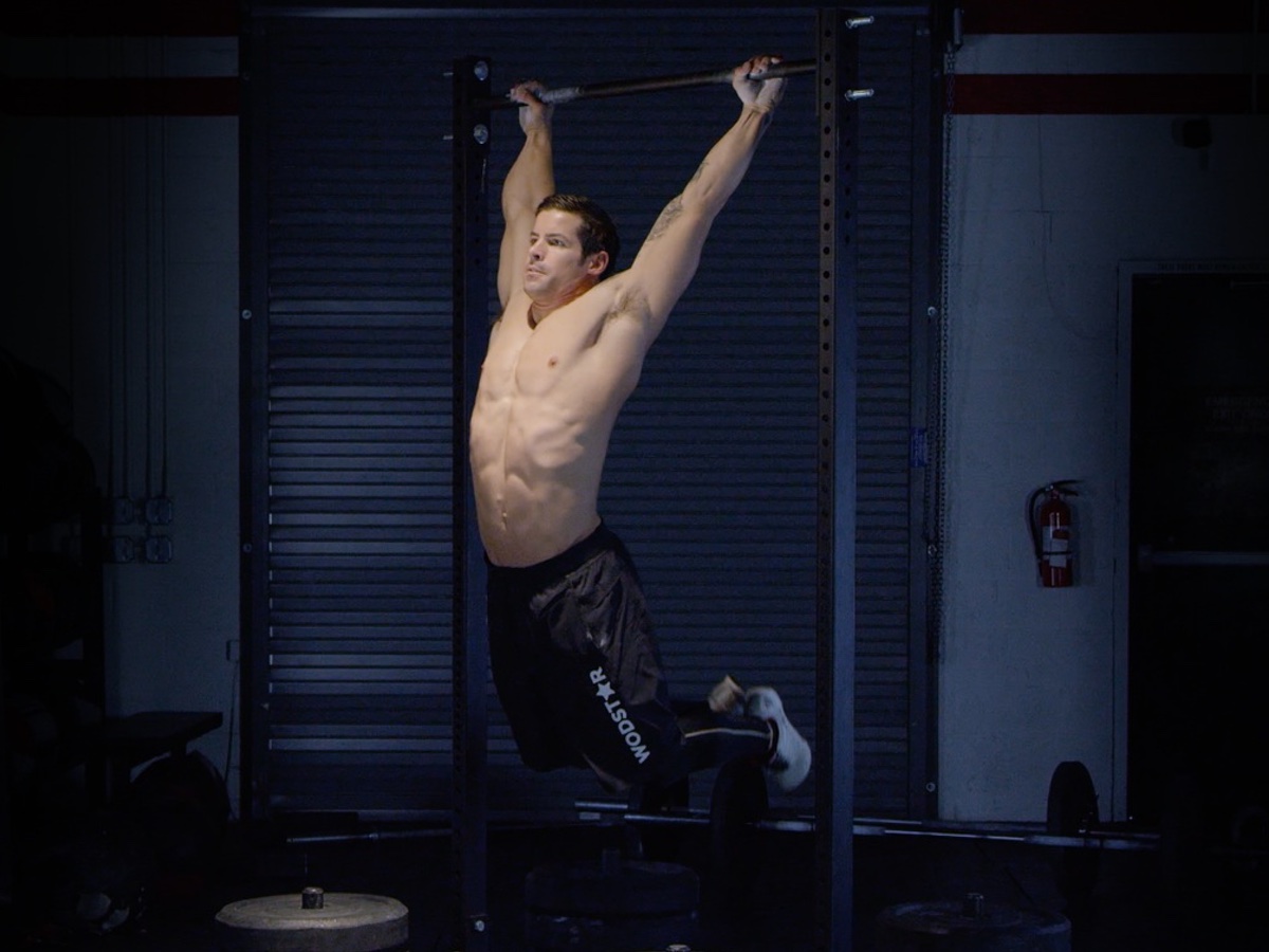 kipping-pull-up-pera
